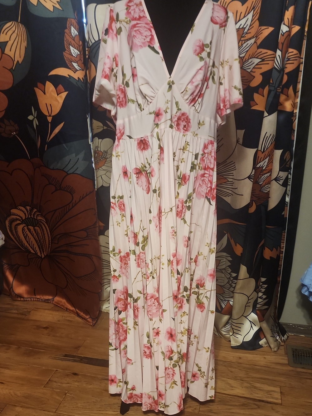 SHEIN Pink Floral Pleated Maxi Dress